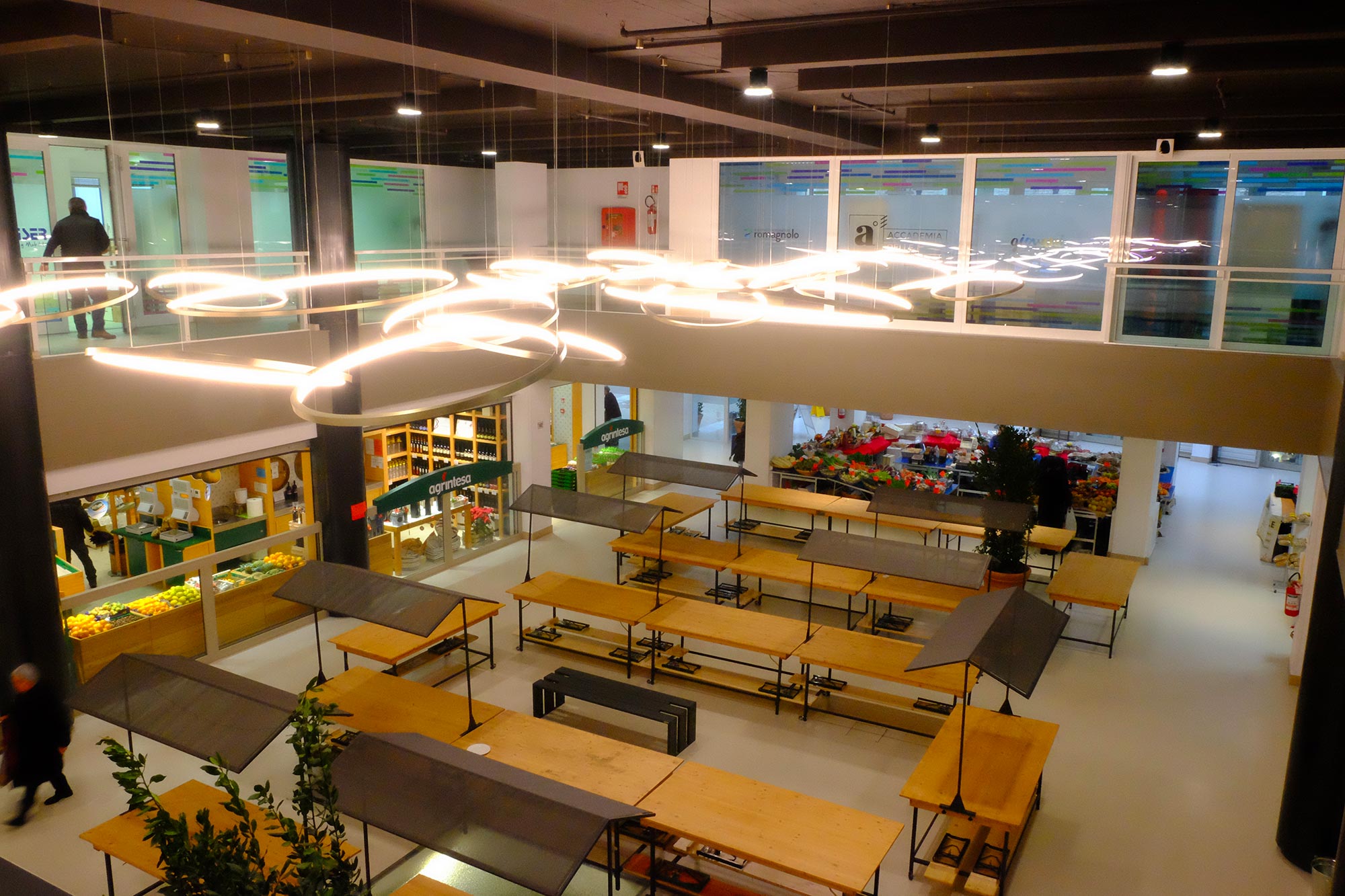 切塞纳(CESENA)覆盖市场:ZEROMAX辐射地板为您带来温暖和热情(图1)